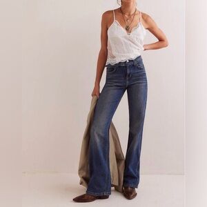NWT - We‎ The Free - Sabine Slim Jeans
